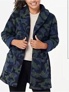 Susan Graver Weekend Reversible Sherpa Polar Fleece Coat blue camouflage large
